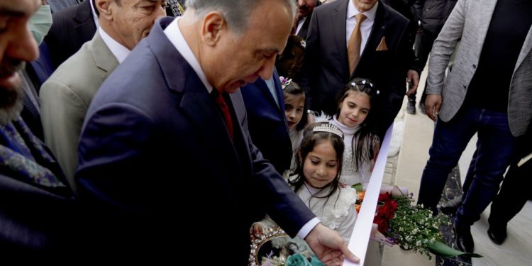 الكاظمي يفتتح مستشفى البتول التعليمي في نينوى