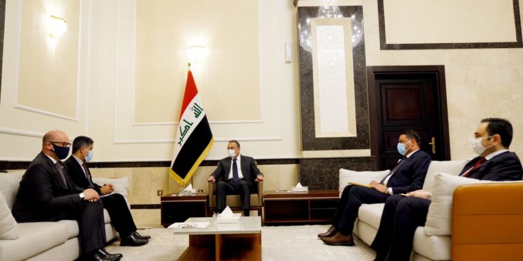 الكاظمي يستقبل المدير الإقليمي لمنظمة الصحة العالمية