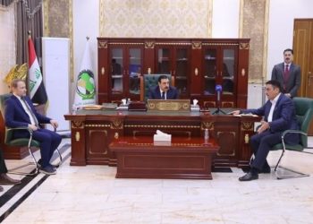 محافظ الأنبار يبحث مع “شركة ألمانية” متخصصة بالطاقة الشمسية