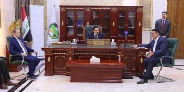 محافظ الأنبار يبحث مع “شركة ألمانية” متخصصة بالطاقة الشمسية