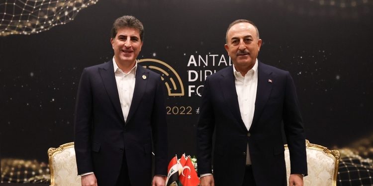 اجتماع بين بارزاني ووزير الخارجية التركي