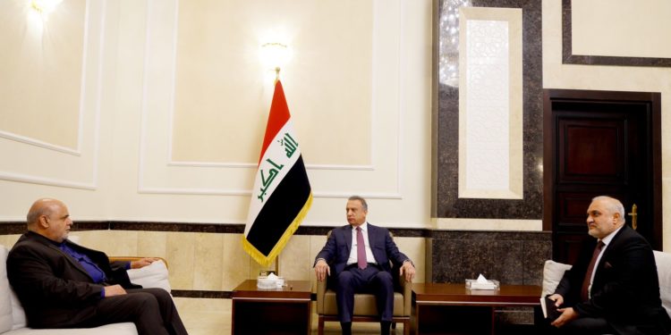 الكاظمي يستقبل السفير الإيراني في العراق بمناسبة انتهاء مهام عمله