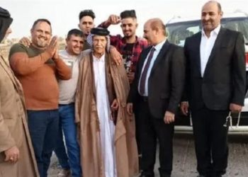 معمرعراقي يحيي حفل زفافه وسط أحفاد أحفاده “103 أعوام”