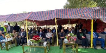 وضع حجر الأساس لمشروع الأبنية المدرسية في النجف