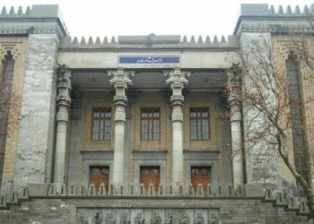 إيران تعلق نشاطات قنصليتها في هرات وتستدعي القائم بالأعمال الأفغاني