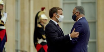الكاظمي يهنئ السيد إيمانويل ماكرون لإعادة انتخابه رئيساً لفرنسا