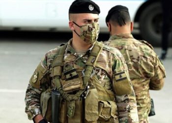 الجيش اللبناني يفكك عصابة متخصصة بسرقة النفط العراقي + صور