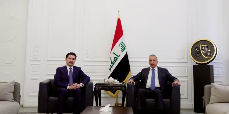 الكاظمي يستقبل النائب الثاني لرئيس مجلس النواب