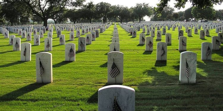 تحويل الجثث إلى سماد للتربة الزراعية في أمريكا