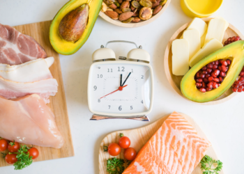 فوائد الصيام في مكافحة الشيخوخة .. يبطئ تلف الخلايا ويعزز كفاءة الأعضاء والمناعة