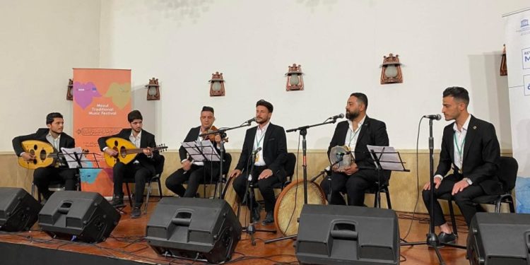 الموصل تحيي ألحان العراق التقليدية بمهرجان موسيقي