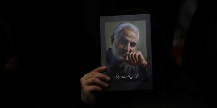 الحرس الثوري الإيراني يصرح  .. مقتل كل قادة الولايات المتحدة (لن يكون كافيا) للأخذ بثأر قاسم سليماني