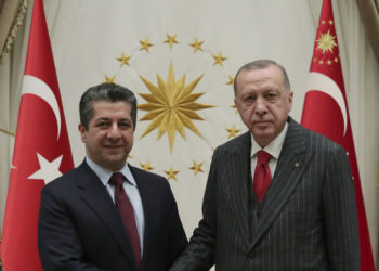 أردوغان يستقبل بارزاني في إسطنبول .. البحث عن سبل تعزيز العلاقات الثنائية والتطورات الإقليمية