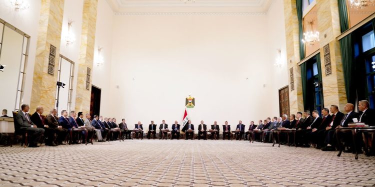 الكاظمي يشارك رؤساء الجامعات الحكومية والأهلية والكادر المتقدم في وزارة التعليم العالي والبحث العلمي