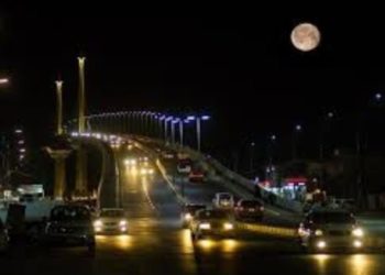 قطع الطريق السريع (بصره – بغداد ) طيلة نهار اليوم