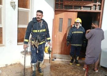 إنقاذ فتاة علقت داخل منزلها جرّاء نشوب حريق + صور