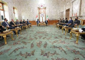 ايران تطالب بـــ(فتح الحدود البرية) أمام زوار الأربعينية