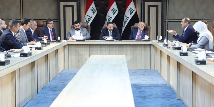 المالية النيابية تستضيف وزيـــــري التخطيط والعمل