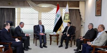الأعرجي يبحث مع السفير الأمريكي لدى بغداد ملف مخيم الهول