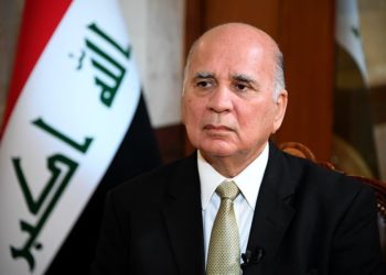 وزير الخارجية فؤاد حسين يلتقي نظيره الإيراني في طهران