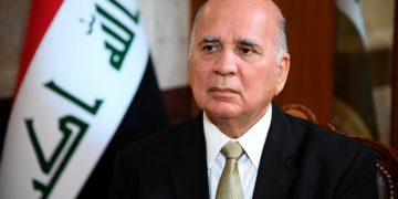 وزير الخارجية فؤاد حسين يلتقي نظيره الإيراني في طهران