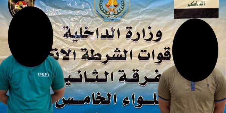 القبض على متهمين يقومان بــ(توزيع منشورات تثير الفتن الطائفية) في بغداد