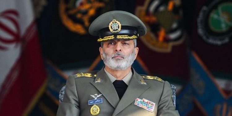 قائد الجيش الإيراني .. سنرد على أي تهديـــــد “بأعلى مستوى”