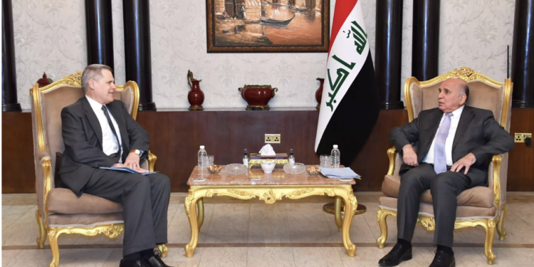 وزير الخارجية يلتقي السفير الأميركي والبحث في تقرير واشنطن عن “حقوق الإنسان في العراق”