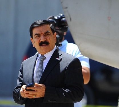 وزير الدفاع .. مساعٍ لتطوير القوة الجوية واجتماع مرتقب حول نظام البديل