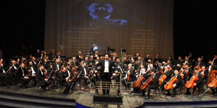 كريم وصفي ..  وضعنا منهاجاً يقدم “الفنون العراقية” الـــــــى العالم