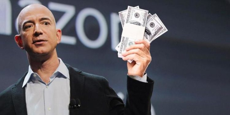 صاحب شركة أمازون يخسر 21 مليار$ خلال ساعات