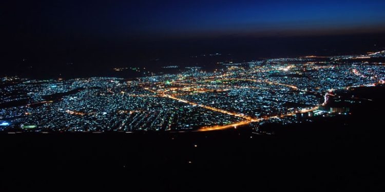 توزيع 430 الف عداد ذكي وتخصص 700 مليون دينار لإنارة شارع في السليمانية