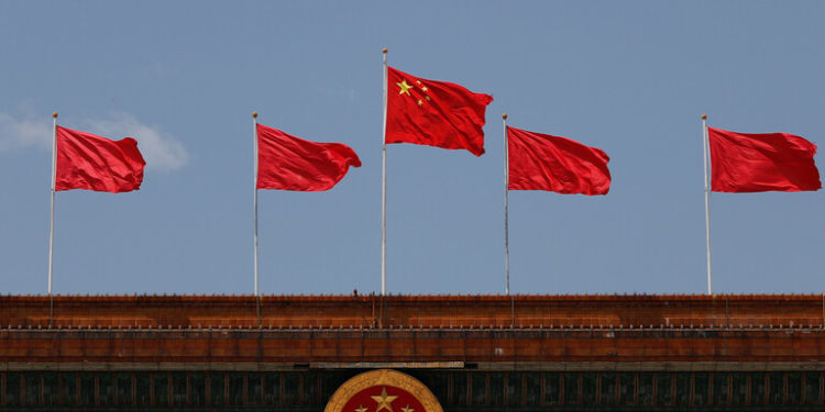 بكين تدعو واشنطن لرفع العقوبات المفروضة على روسيا