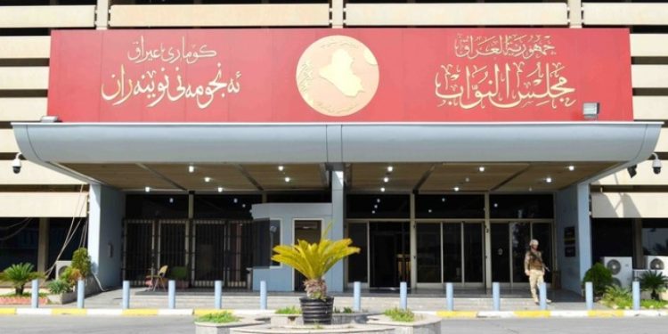 لجنة الأقاليم والمحافظات النيابية تناقش مقترح “قانون الدعم الطارئ”