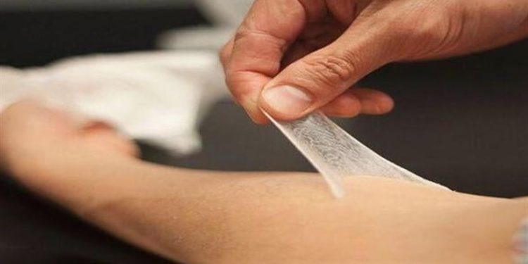 تقنية جديدة لبناء جلد صناعي بالإحساس البشري … بناء الجلد الذكي