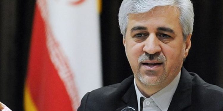 سرقة هاتف وزير إيراني بجنازة