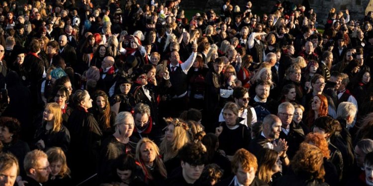 إنجلترا تسجل رقما قياسيا لـــــ”مصاصي الدماء”￼