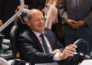 المستشار الالماني يتعهد ببناء “أكبر جيش في أوروبا” بين دول الناتــــــو