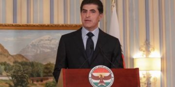 بارزاني يصل إلى السليمانية