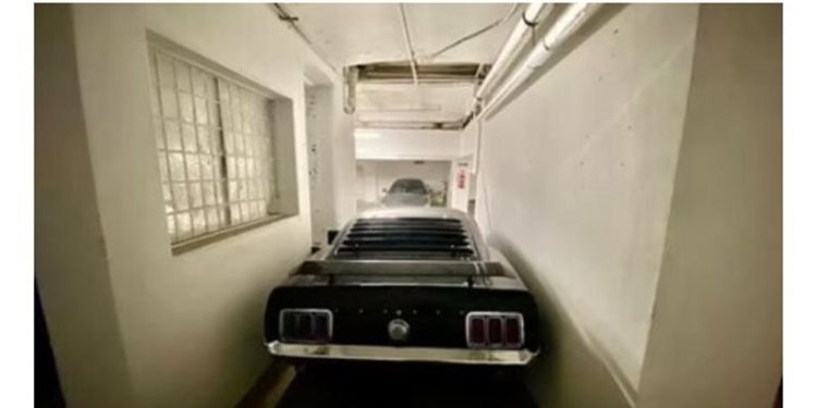 موقف سيارة بسعر خيالي في بريطانيا