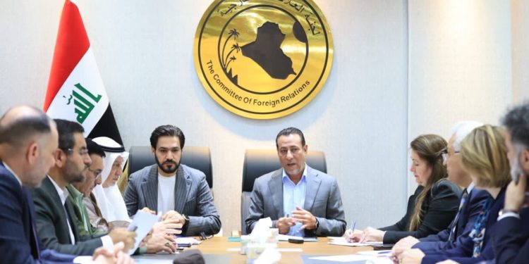 توجيــــه بدراسة الاتفاقيات والمعاهدات السياسية الدولية