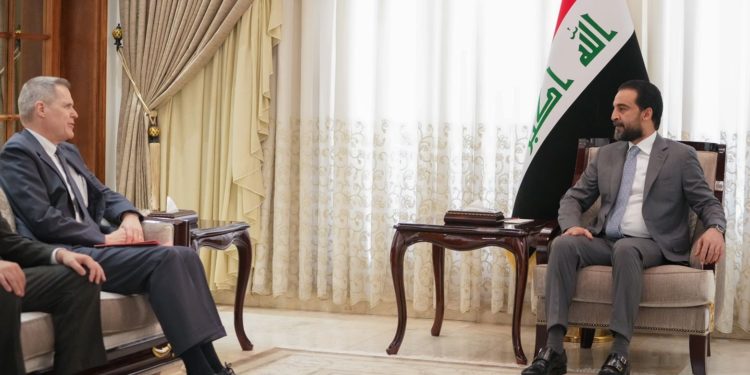 الحلبوسي والسفير الأميركي يبحثان استمرار تعزيز العلاقات والتعاون بين البلدين