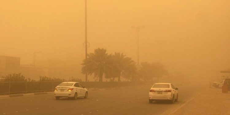 تخويـــل مديري التربية في المحافظات “بتقدير موقف العاصفة الترابية وتعطيل الدوام”