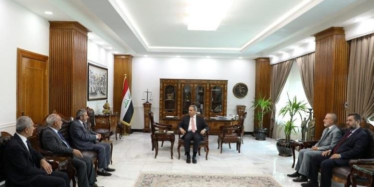 القضاء الاعلى والاتحاد الاسلامي الكردستاني يناقشان (الاشكاليات القانونية) الخاصة بالاقليم