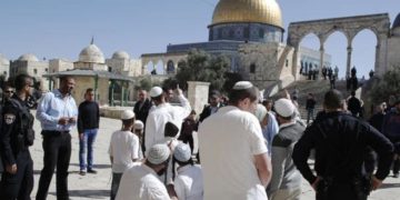 القضاء الإسرائيلي يحظر صلاة اليهود في المسجد الأقصى