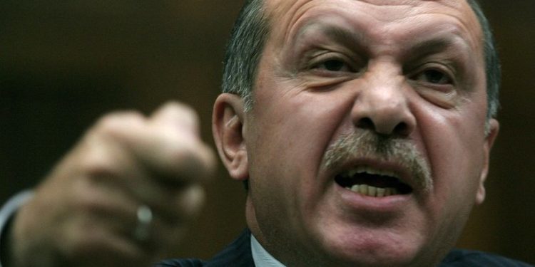 إردوغان .. لا نريد “كلاما فارغا”