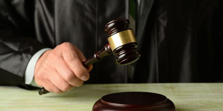 تـــــغريم شاب (35 ألف درهم) بعد وصفه فتاة بالمريضة نفسيًا