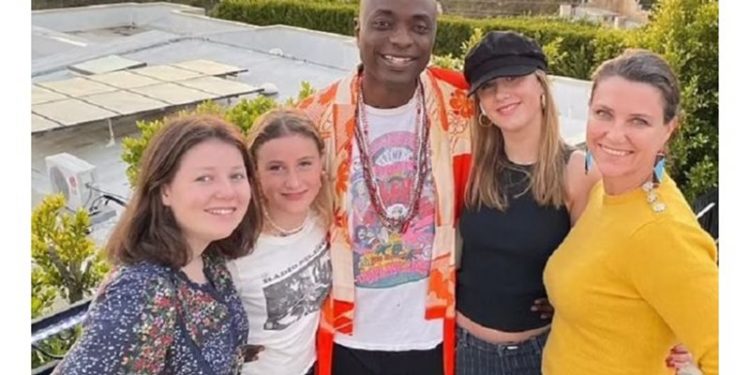 التفاصيل الكاملة لخطبة أميرة النرويج من معالج روحاني .. “يجعلها ضعيفة أمامه”