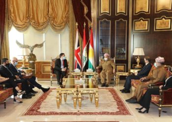 بارزاني يبحث مع السفير البريطاني تحديات تشكيل الحكومة