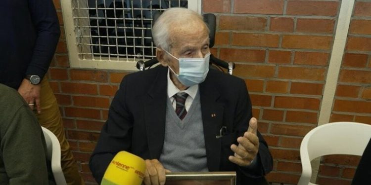 السجن 5 سنوات لأقدم نازي في العالم ,, عمره 101 عام